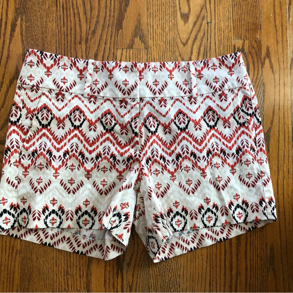 ANN TAYLOR Modern Southwest Short Shorts   Size 6